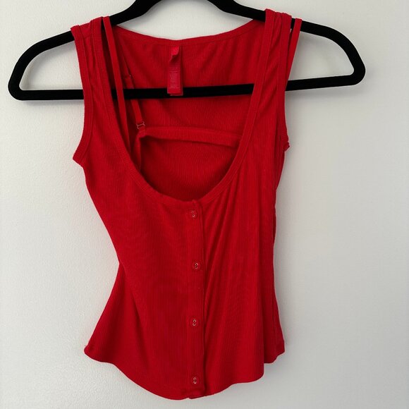 SKIMS Soft Lounge Lace Bralette Tank Size:XS Color: Cherry Red - Picture 3 of 5